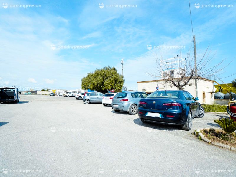 Ipark24h - Aeroporto Bari Veicoli parcheggiati Ipark24h - Aeroporto Bari
