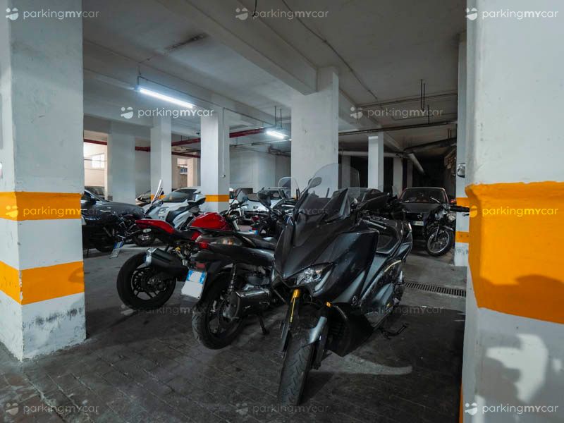 Parking Vasto 1 - Porto Napoli Posti riservati moto e scooter Parking Vasto 1 - Porto Napoli
