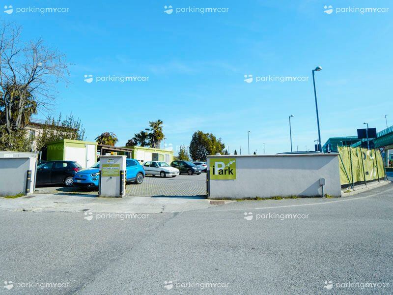 Ipark - Aeroporto Pisa Ingresso Ipark - Aeroporto Pisa