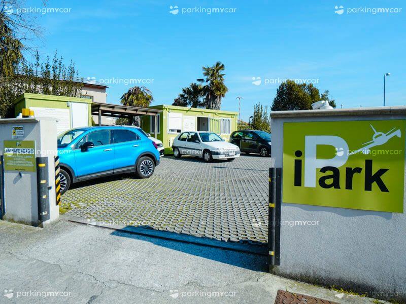 Ipark - Aeroporto Pisa Cencello di entrata Ipark - Aeroporto Pisa