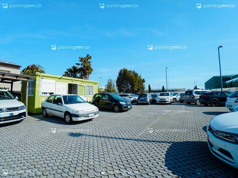 Ipark - Aeroporto Pisa parcheggi scoperti Ipark - Aeroporto Pisa