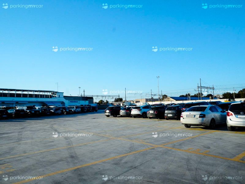 Park And House - Porto Bari Posti auto scoperti Park And House - Porto Bari