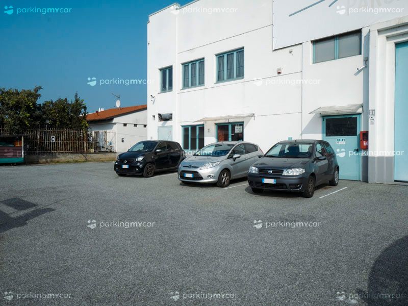 Parcheggio Ceretta - Aeroporto Torino Posti auto scoperti Parcheggio Ceretta - Aeroporto Torino