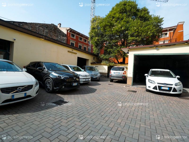 Parcheggio Paradiso - Verona centro città Posti auto scoperti Parcheggio Paradiso - Verona centro città