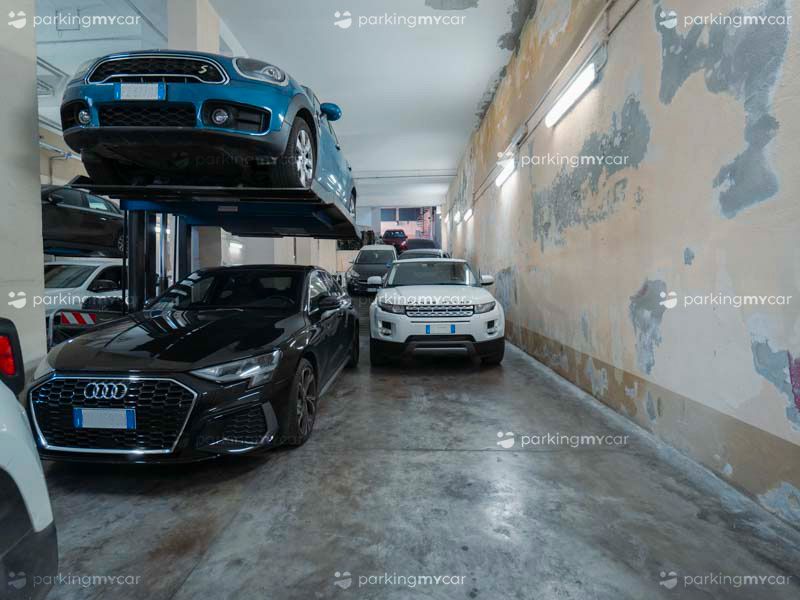 Garage Metro 82 - Napoli centro città Parcheggi coperti Garage Metro 82 - Napoli centro città