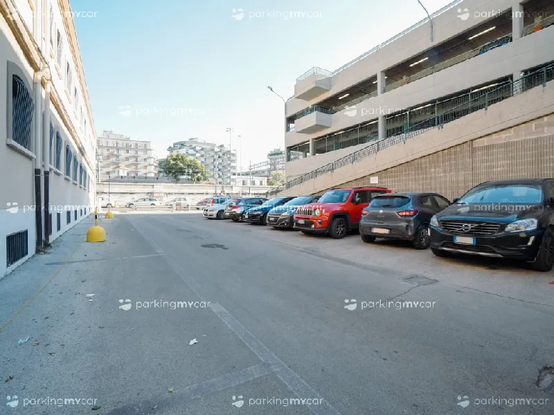 SABA Guadagni - Bari stazione centrale Esterno SABA Guadagni - Bari stazione centrale