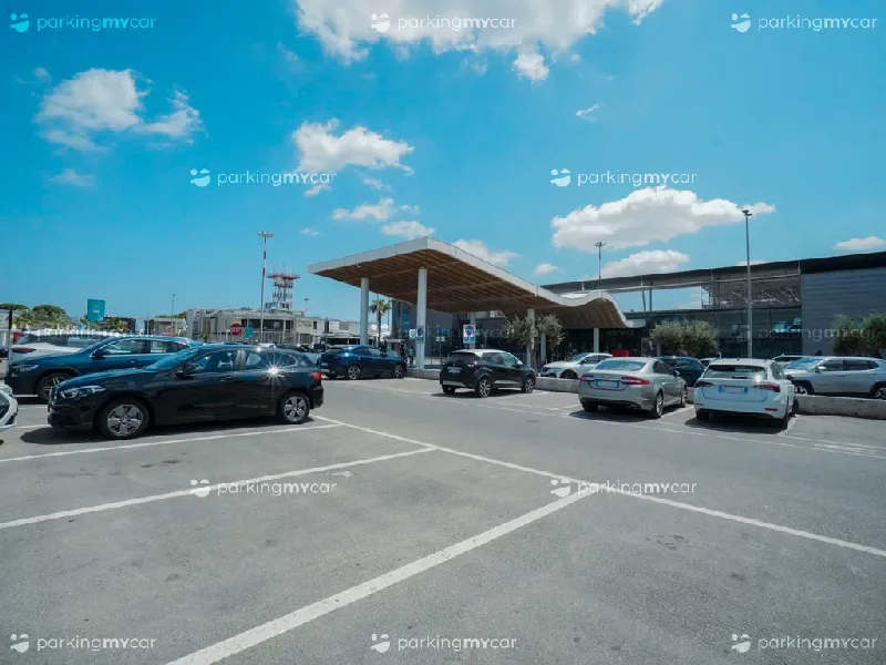 SABA P1 Comfort - Aeroporto Brindisi Posti auto scoperti SABA P1 Comfort - Aeroporto Brindisi