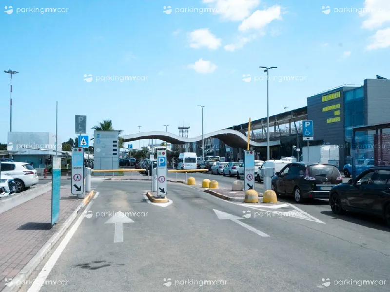 SABA P1 Comfort - Aeroporto Brindisi Ingresso SABA P1 Comfort - Aeroporto Brindisi