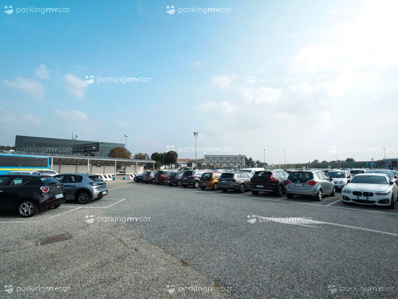 P-B Comfort - Aeroporto Torino Posti auto scoperti P-B Comfort - Aeroporto Torino