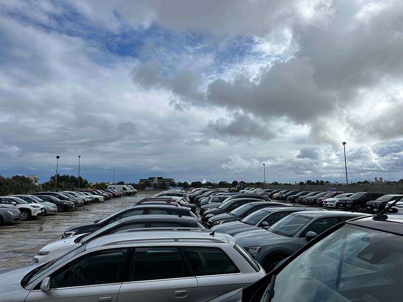 Parking Brindisi - Aeroporto Brindisi Parcheggi all'aperto Parking Brindisi - Aeroporto Brindisi