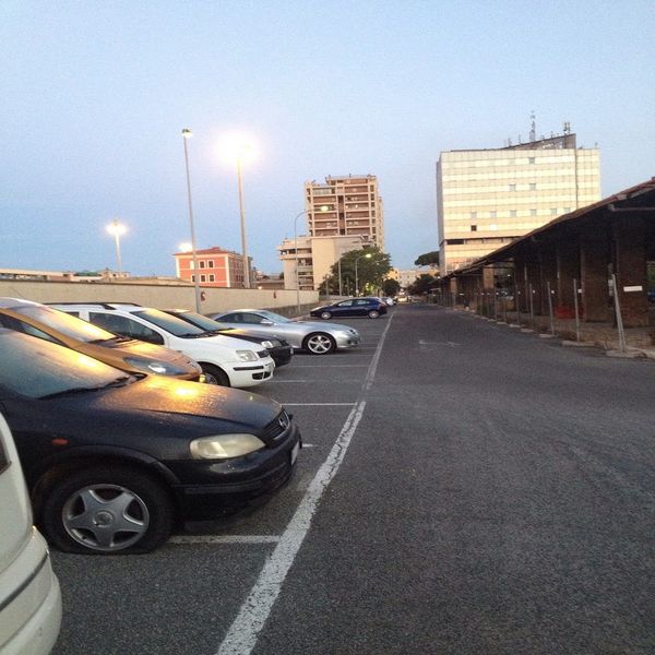 Feltrinelli Park - Stazione Civitavecchia Posti auto all'aperto Feltrinelli Park - Stazione Civitavecchia