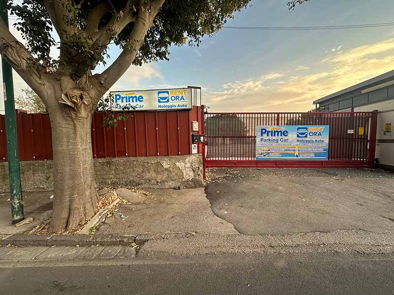 Prime Parking Car - Porto Napoli Ingresso Prime Parking Car - Porto Napoli