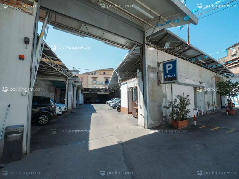 Garage Rinaldi - Molo Beverello Ingresso Garage Rinaldi