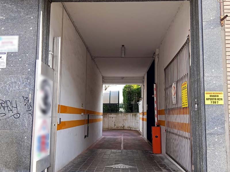 Garage Mezzofanti - Aeroporto Linate Via di accesso Garage Mezzofanti - Aeroporto Linate